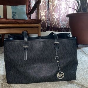 Micheal Kors Black Medium Tote Bag